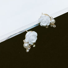 Load image into Gallery viewer, Exaggerated Rose Flower Imitation Pearl Crystal Earrings
