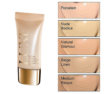 Load image into Gallery viewer, Avon Luxe Cashmere Complexion 2 in 1 Mattifying Foundation &amp; Base SPF 15
