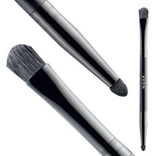 Load image into Gallery viewer, Avon Eyeshadow Brush with Smudger
