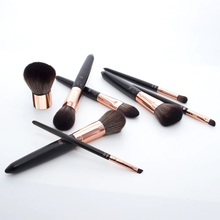Load image into Gallery viewer, Avon Full-Coverage Domed Foundation Brush
