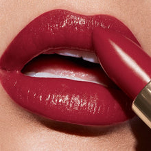Load image into Gallery viewer, Avon True Crème Legend Lipstick
