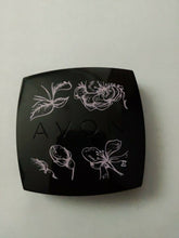 Load image into Gallery viewer, Avon True Colour Perfect Wear Earthy Eden Eyeshadow Quad
