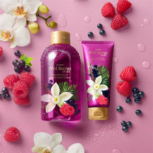 Load image into Gallery viewer, Avon Senses Wild Berries Shake Bubble Bath - 250ml
